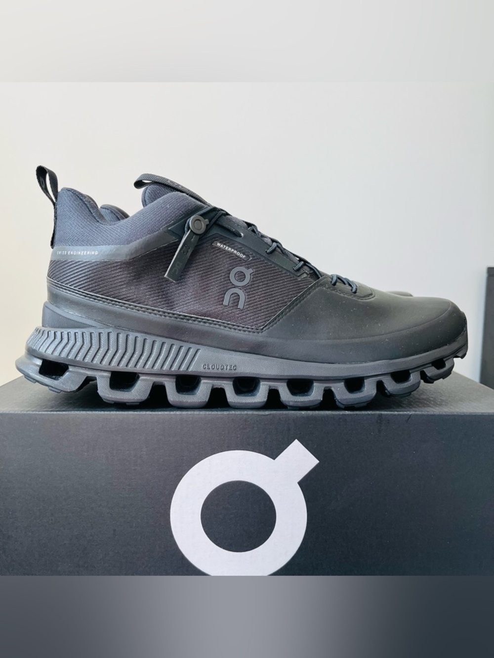 Sz 9 On Cloud Cloud Hi Waterproof Men’s All Black 28.99674 Womens 10.5